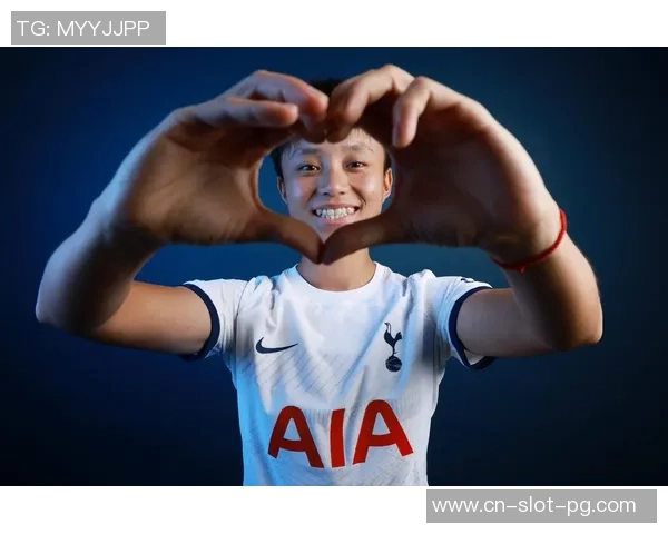 张琳艳闪耀足球之夜展现卓越技艺引领女足新风潮